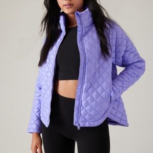 NWT Athleta Whisper Featherless Puffer Jacket, Madeira Purple size xl